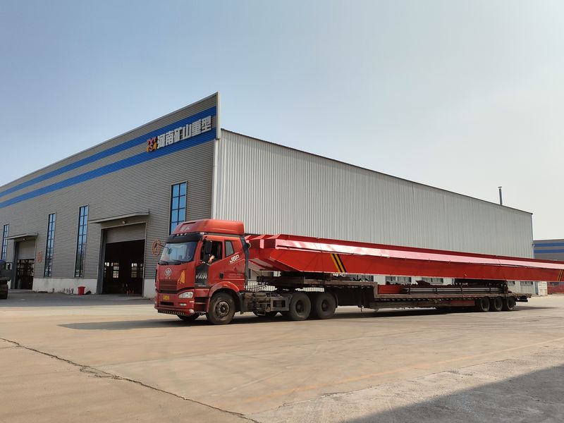 4臺(tái)電動(dòng)單梁起重機(jī)，LD10t-26.53m，發(fā)往浙江交付客戶使用。