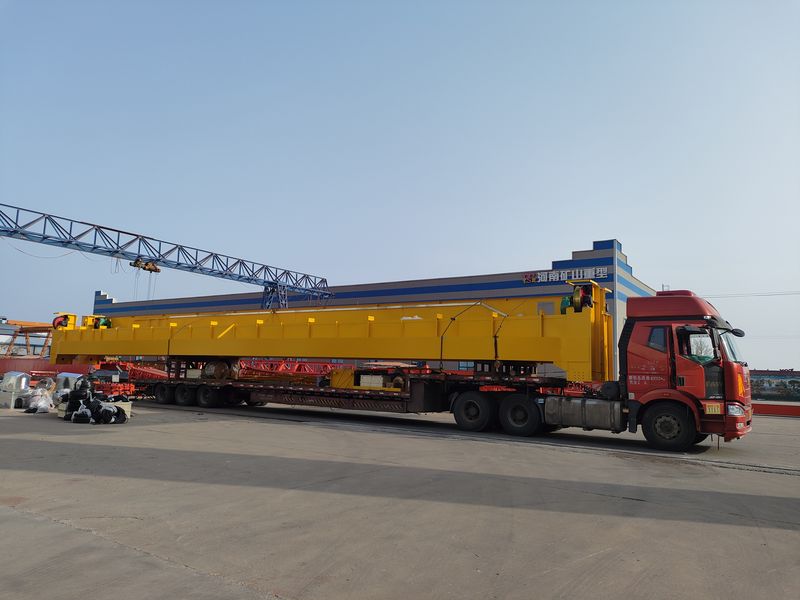通用橋式起重機(jī)  QD32/5t—25.5m  制作完成，發(fā)往河南洛陽交付客戶使用