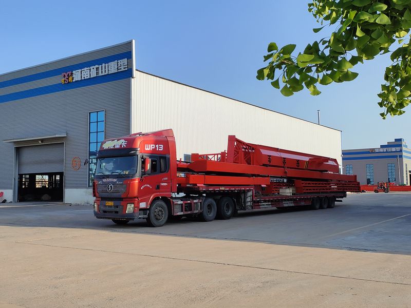 電動葫蘆門式起重機(jī) 2臺 MHxh10t—25m 外懸5/5m MHxh5t—23m 外懸4.5/4.5m 制作完成，發(fā)往青海交付客戶使用